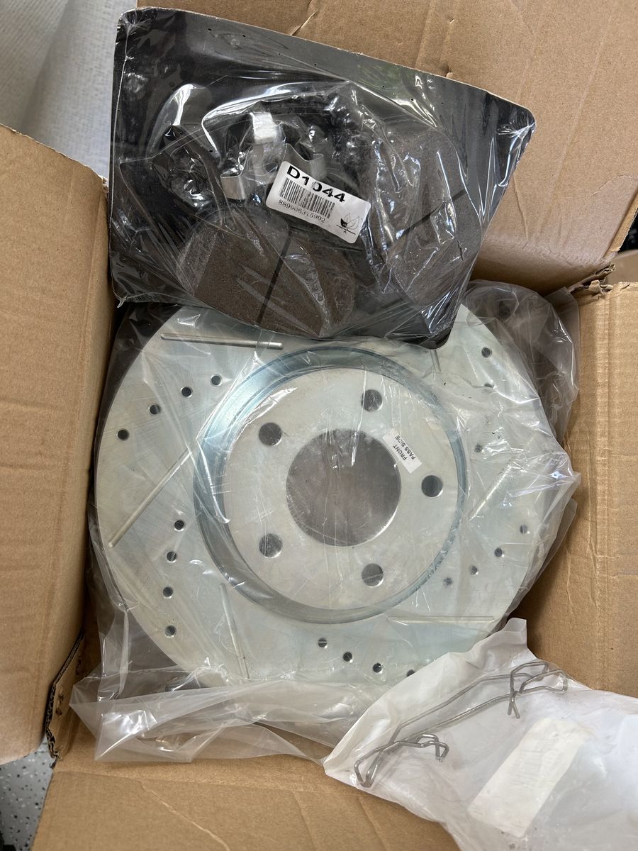 Front Brakes (Rotors and Pads), Mazda 3 (2004-2013)