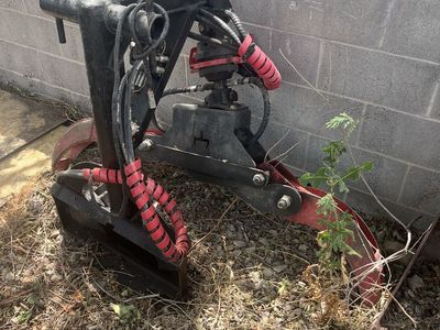 Branch Manager Attachments Hydraulic Log & Brush Grapple