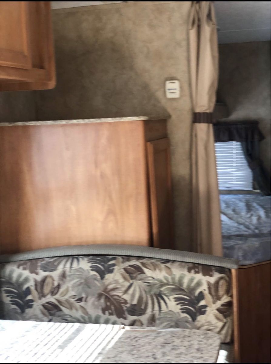 Main image 5