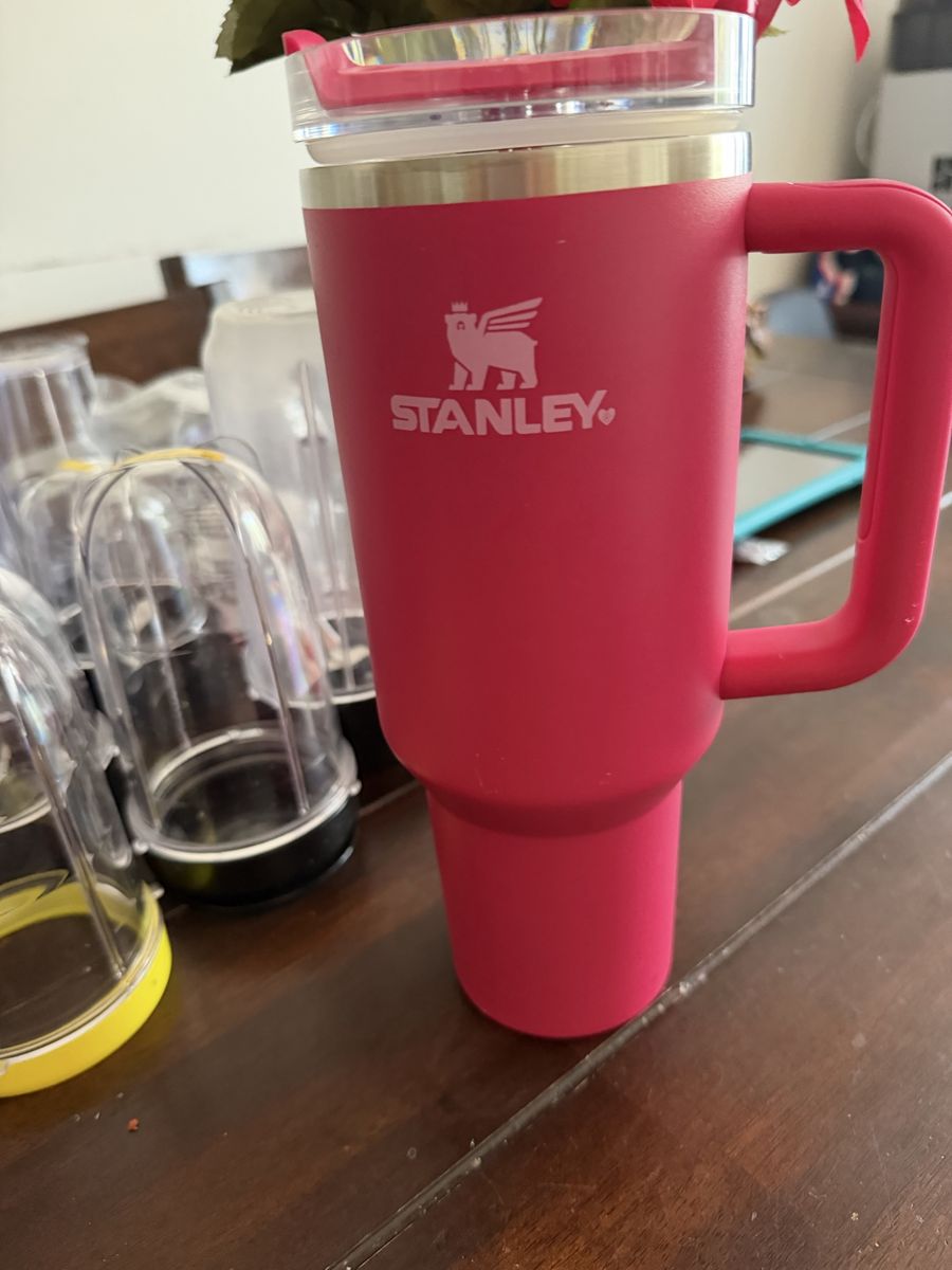 Stanley 40 oz Stainless Steel Quencher H2.0 FlowState Tumbler Pink