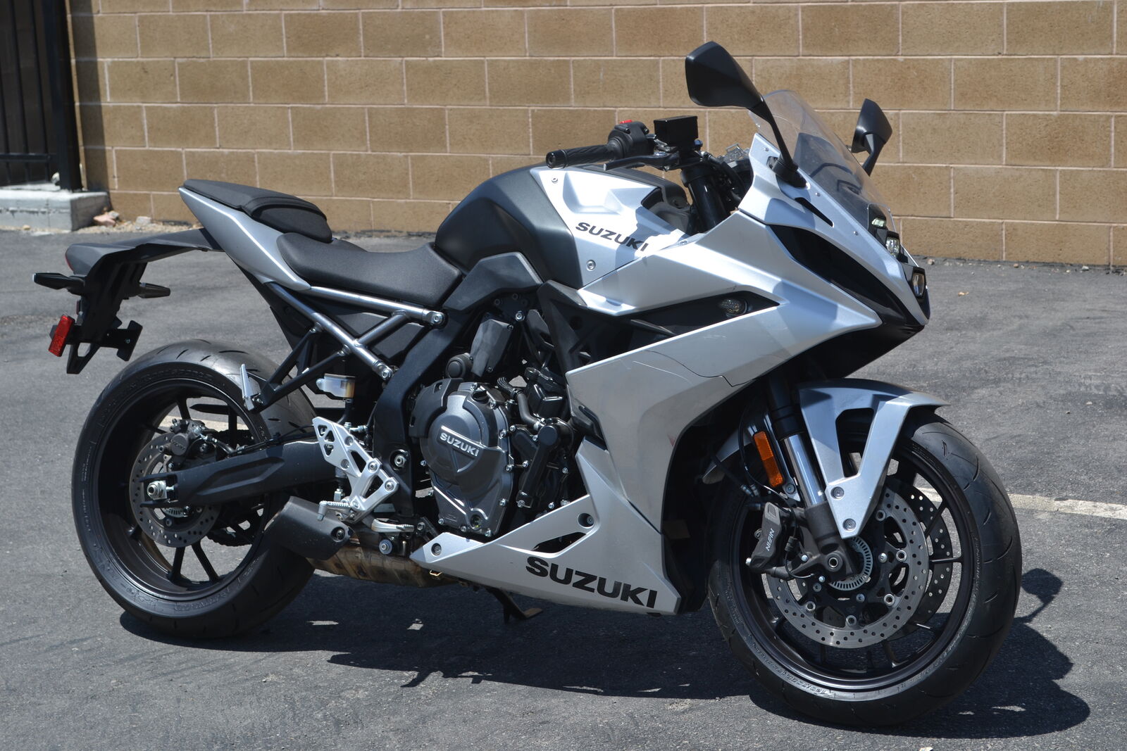 2024 Suzuki GSX-8R - LOW MILES - GSXR
