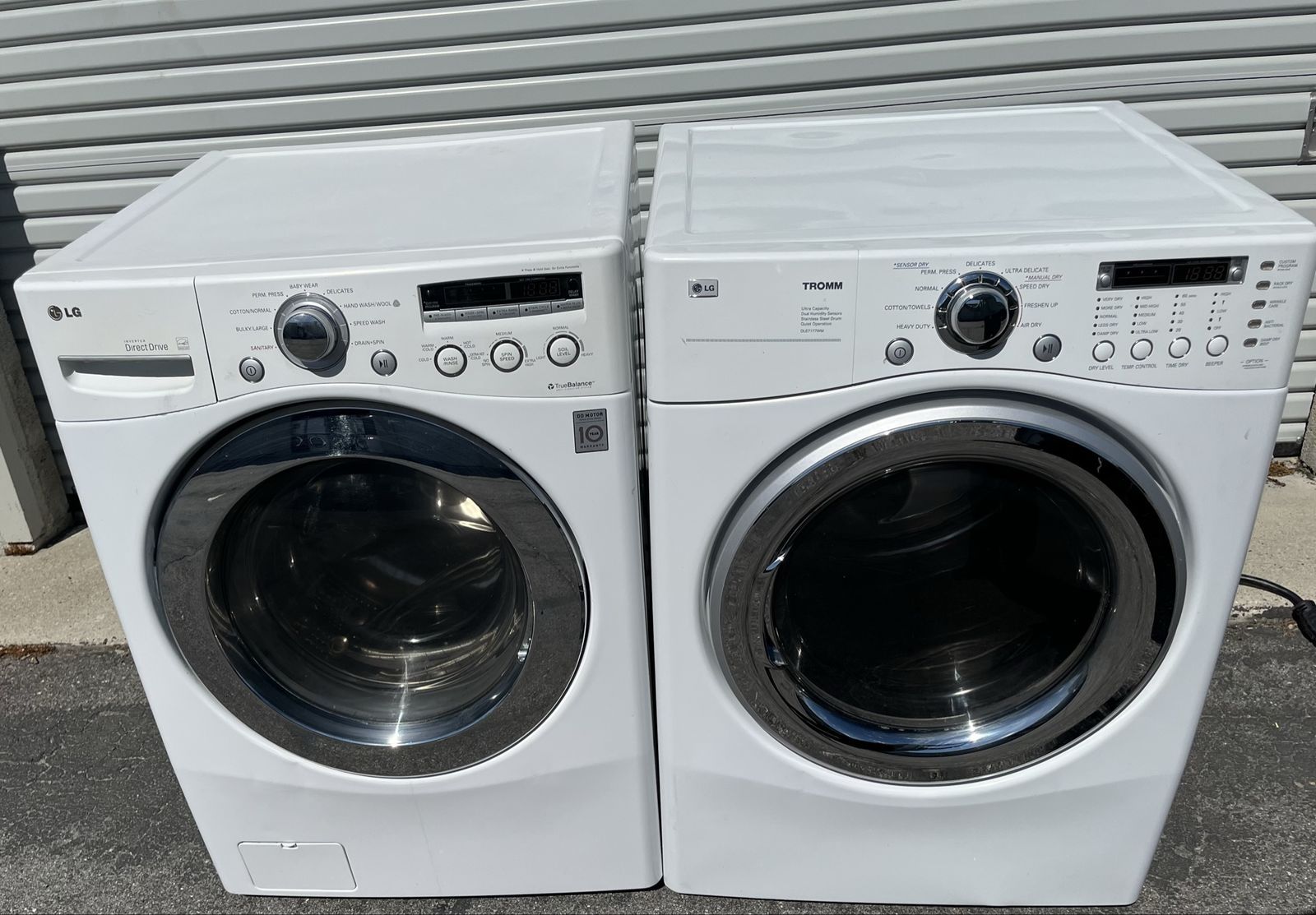 Stackable LG Washer & Electric Dryer Set, Free Delivery.