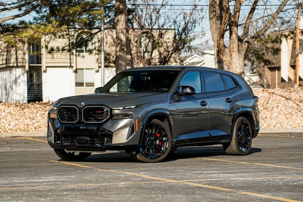 2025 BMW XM Label