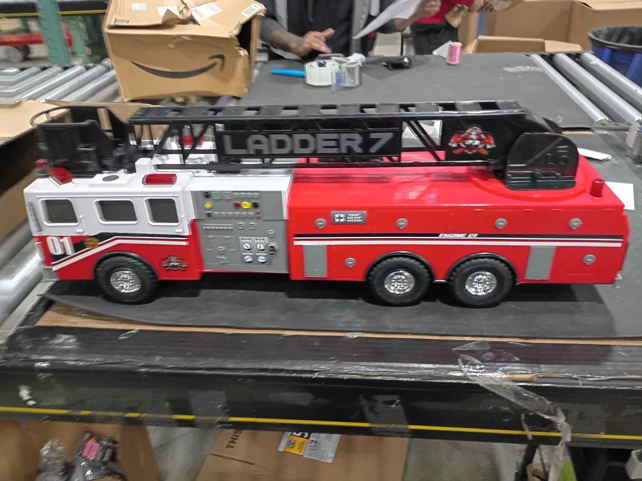 Main image 3