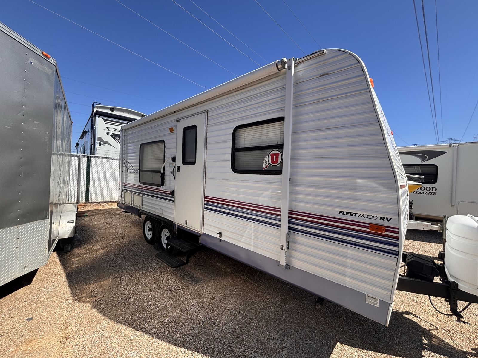 2004 Fleetwood Pioneer