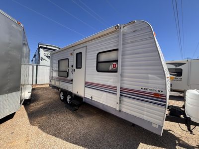 2004 Fleetwood Pioneer