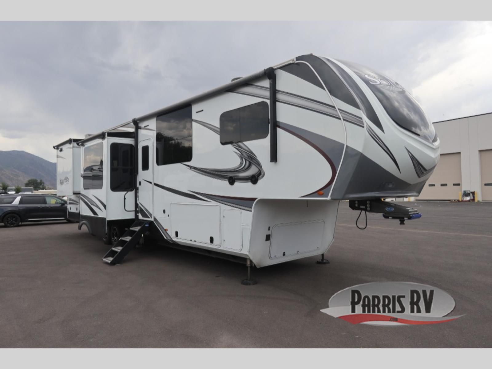 Used 2021 Grand Design Solitude 390RK