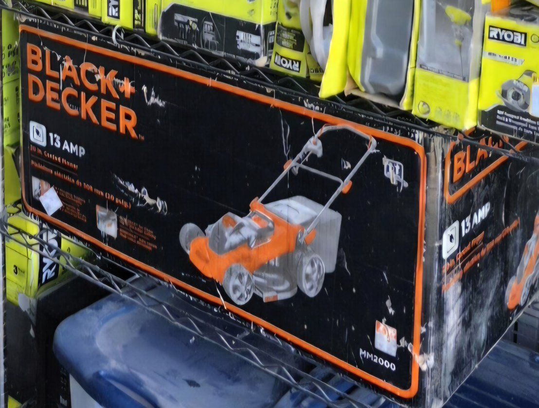 Black & Decker MM2000 13 AMP Corded Electric Lawn Mower 20 in. Cut