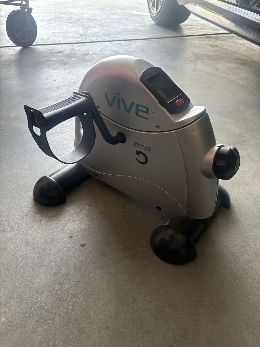 Vive exercise Peddler