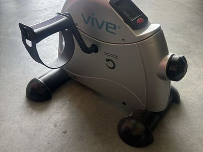 Vive exercise Peddler
