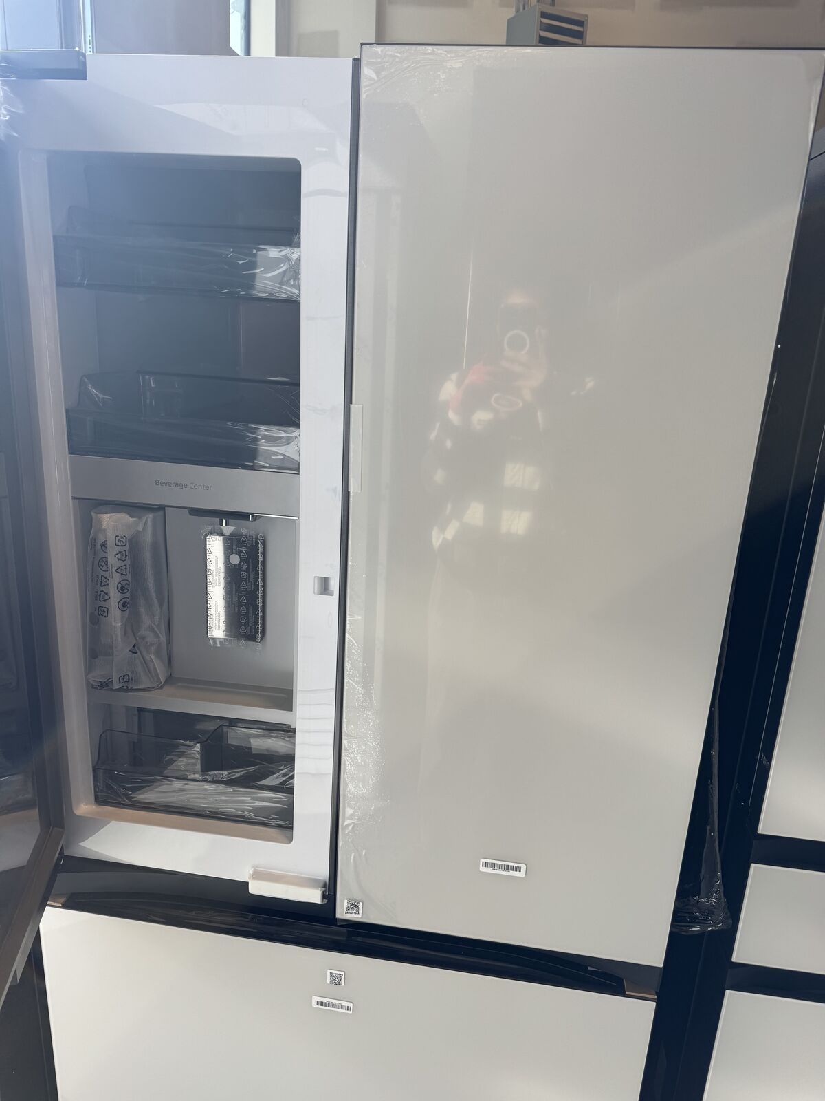 New Samsung 29 Cuft Bepsoke Refrigerator