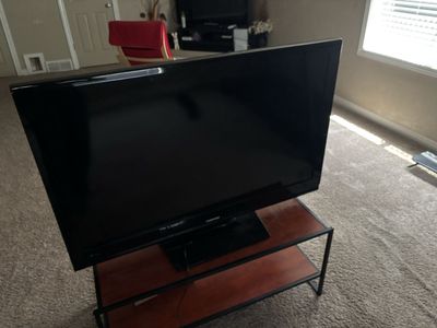 Toshiba 40-inch Black Flat Screen TV - Used, Good Condition