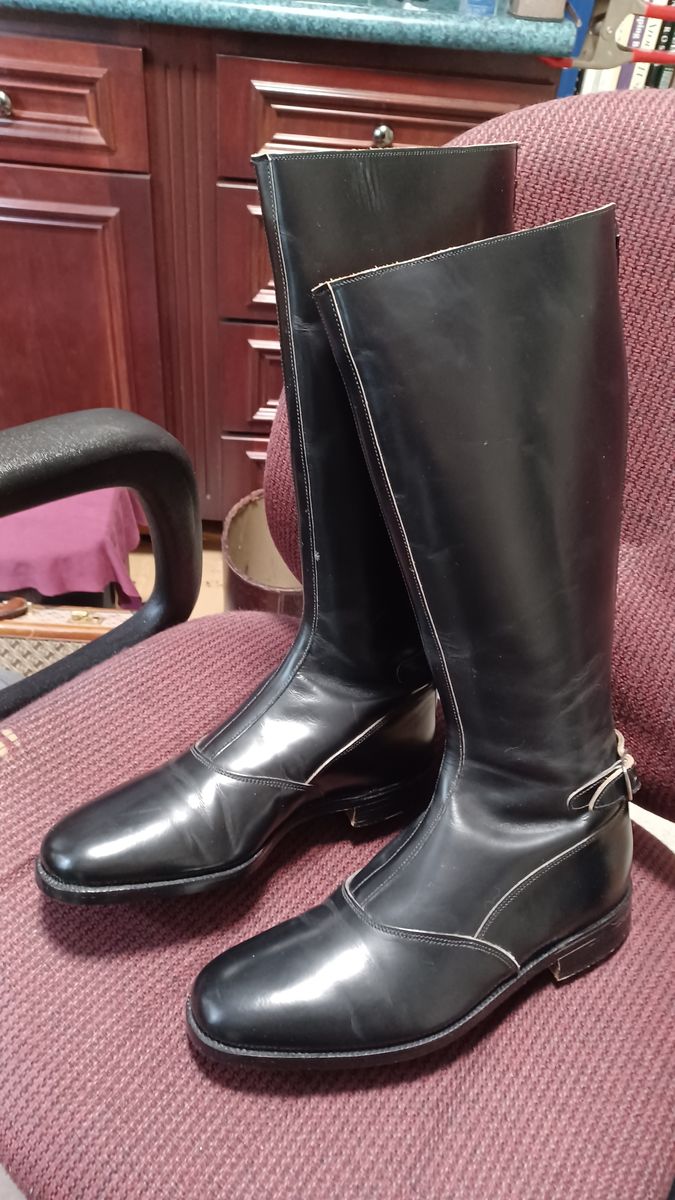 RIDING BOOTS
