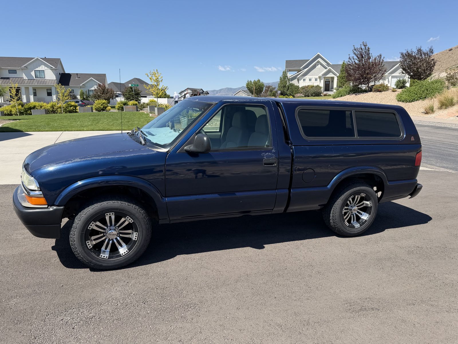 2003 Chevrolet S-10 Base