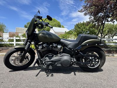 2020 Harley Street Bob — Custom Paint, Vance & Hines, Low Miles — Priced to Sell