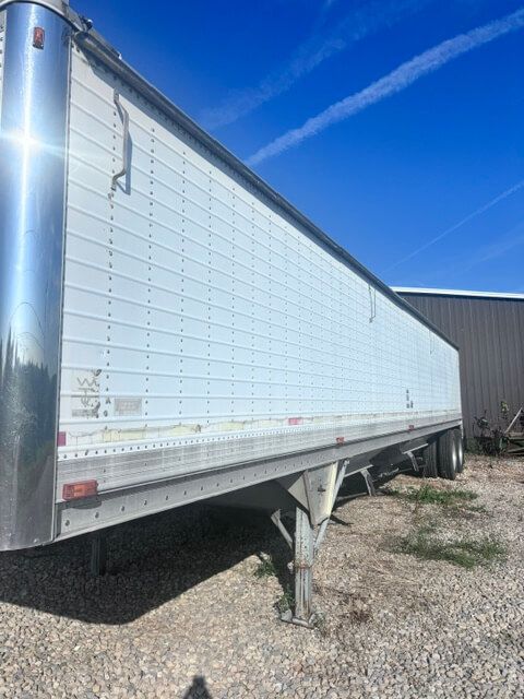 2000 Western Hopper Bottom 43'