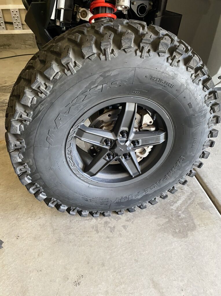 32x10x15 Maxxis Ramage Tires With Rims