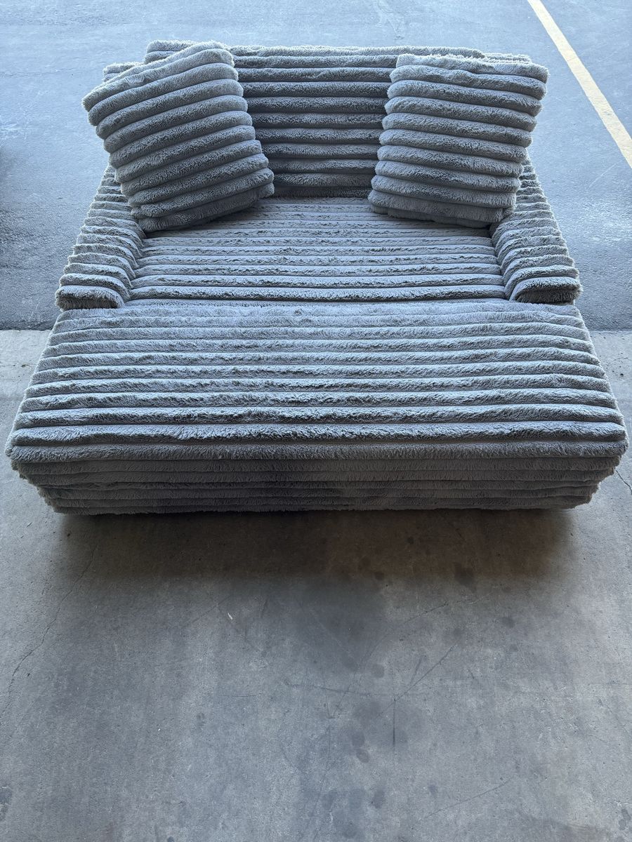 Oversized Chair With Storage Ottoman