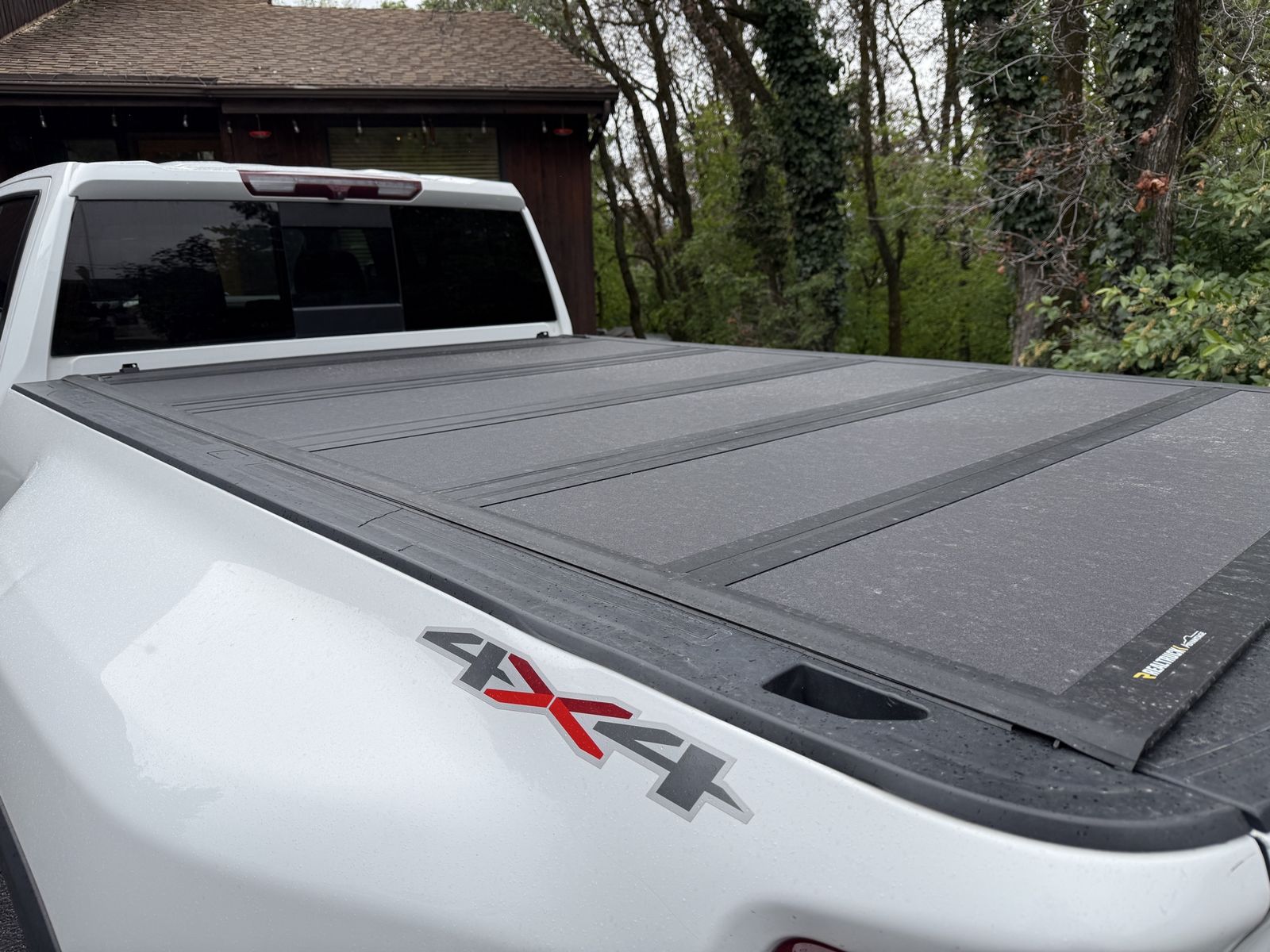 2020 to 2026 Chevy RealTruck 8’ folding Tonneau Cover 