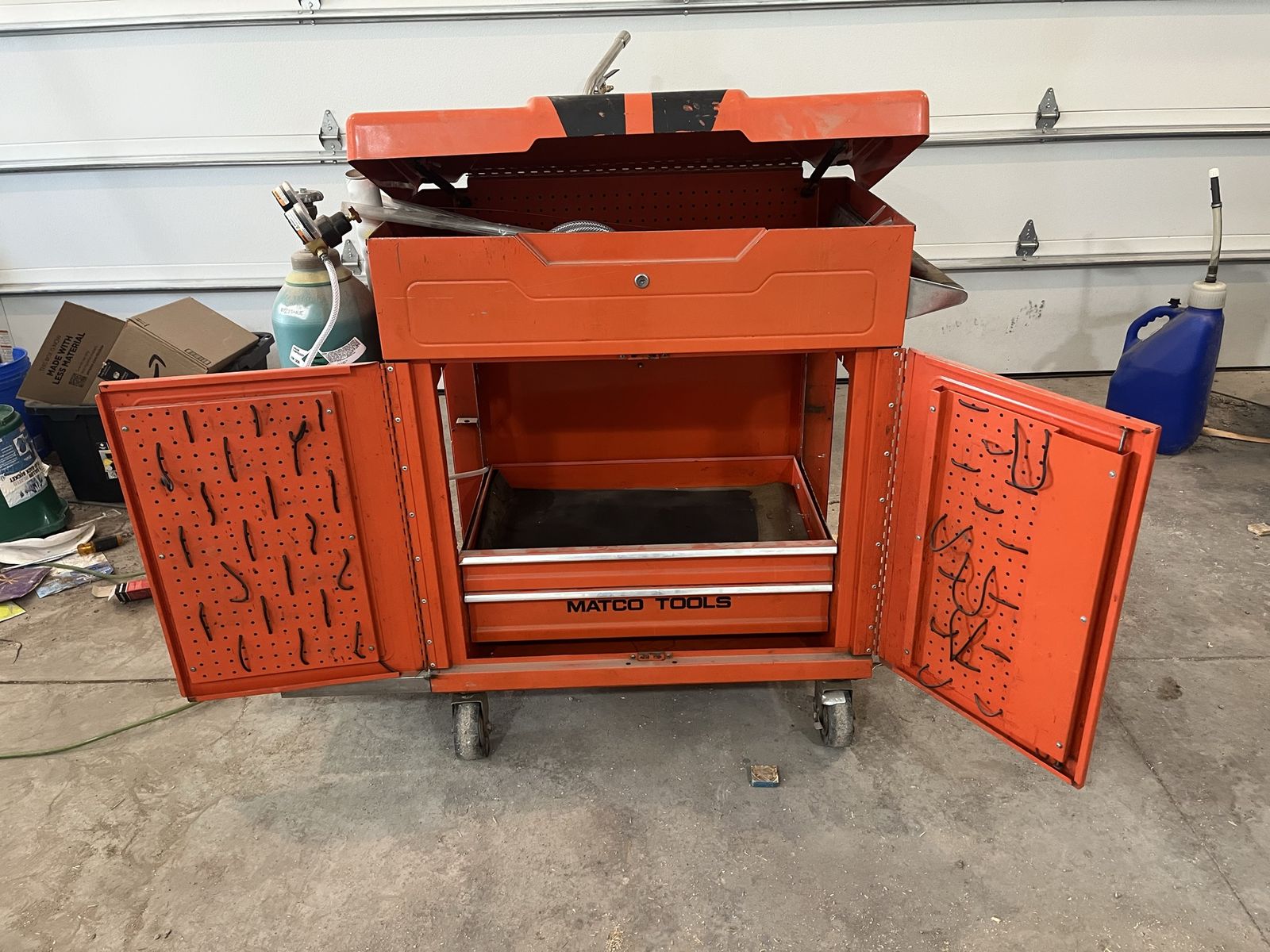 Matco rolling tool cart