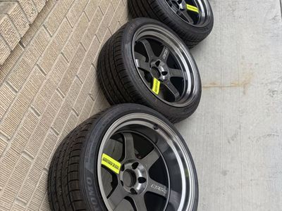 Volk Rays TE37v Limited 5x114.3 18’