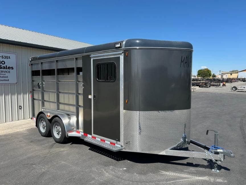 2026 Maverick Trailers Maverick HS Steel 3 Horse Trailer Steel Frame with Aluminum Skin 7K