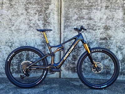 2025 Amflow PL Pro Carbon Black
