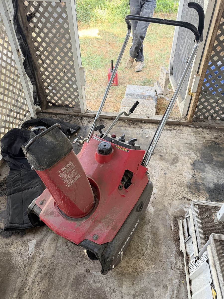 Honda HS35 Snowblower