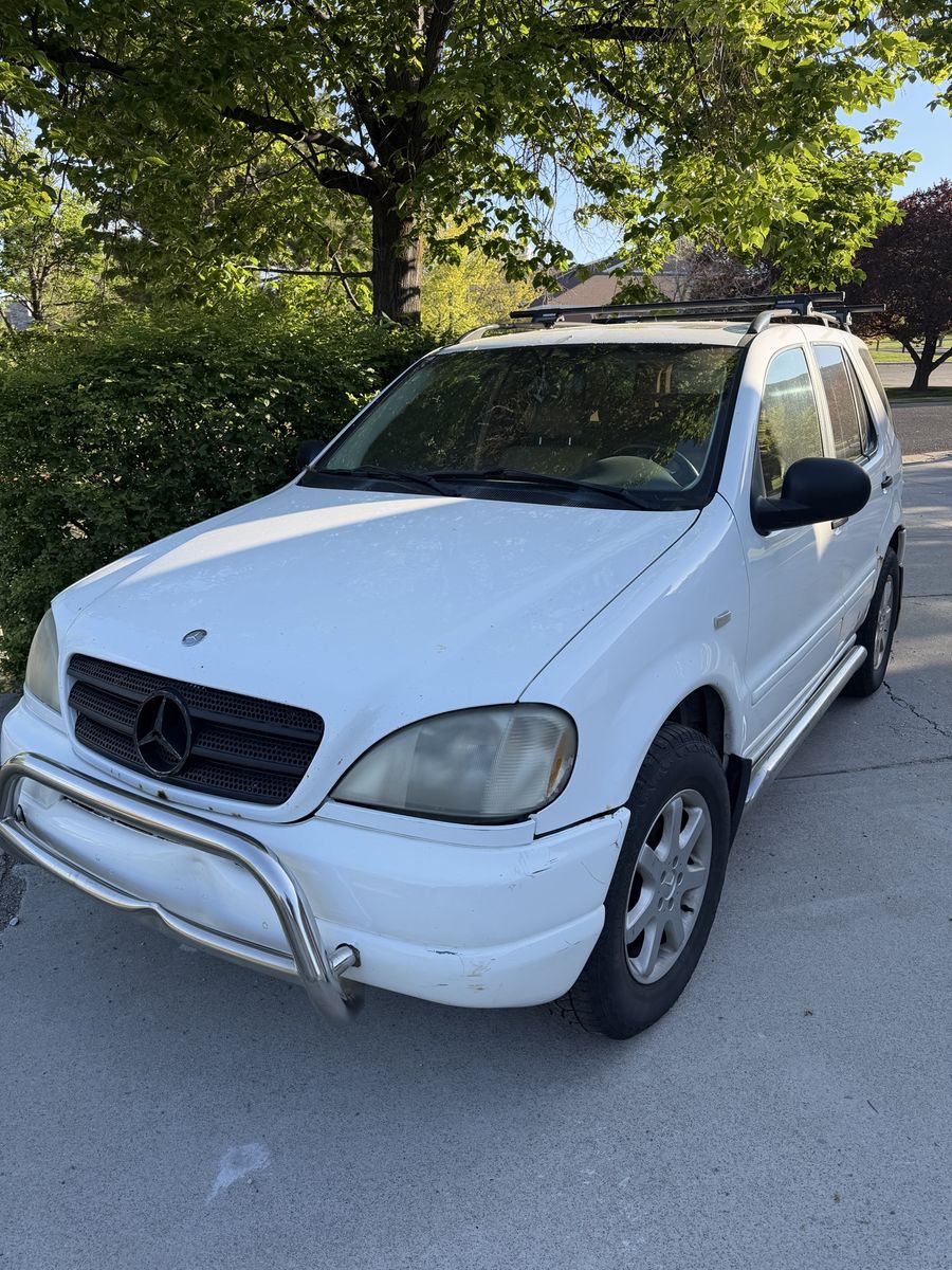 1999 Mercedes-Benz M-Class ML 430