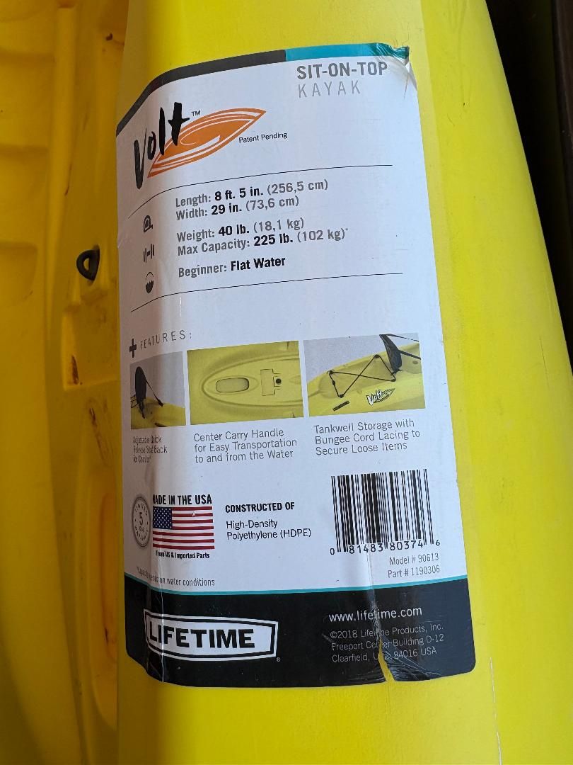 One 8.5 ft single person kayak