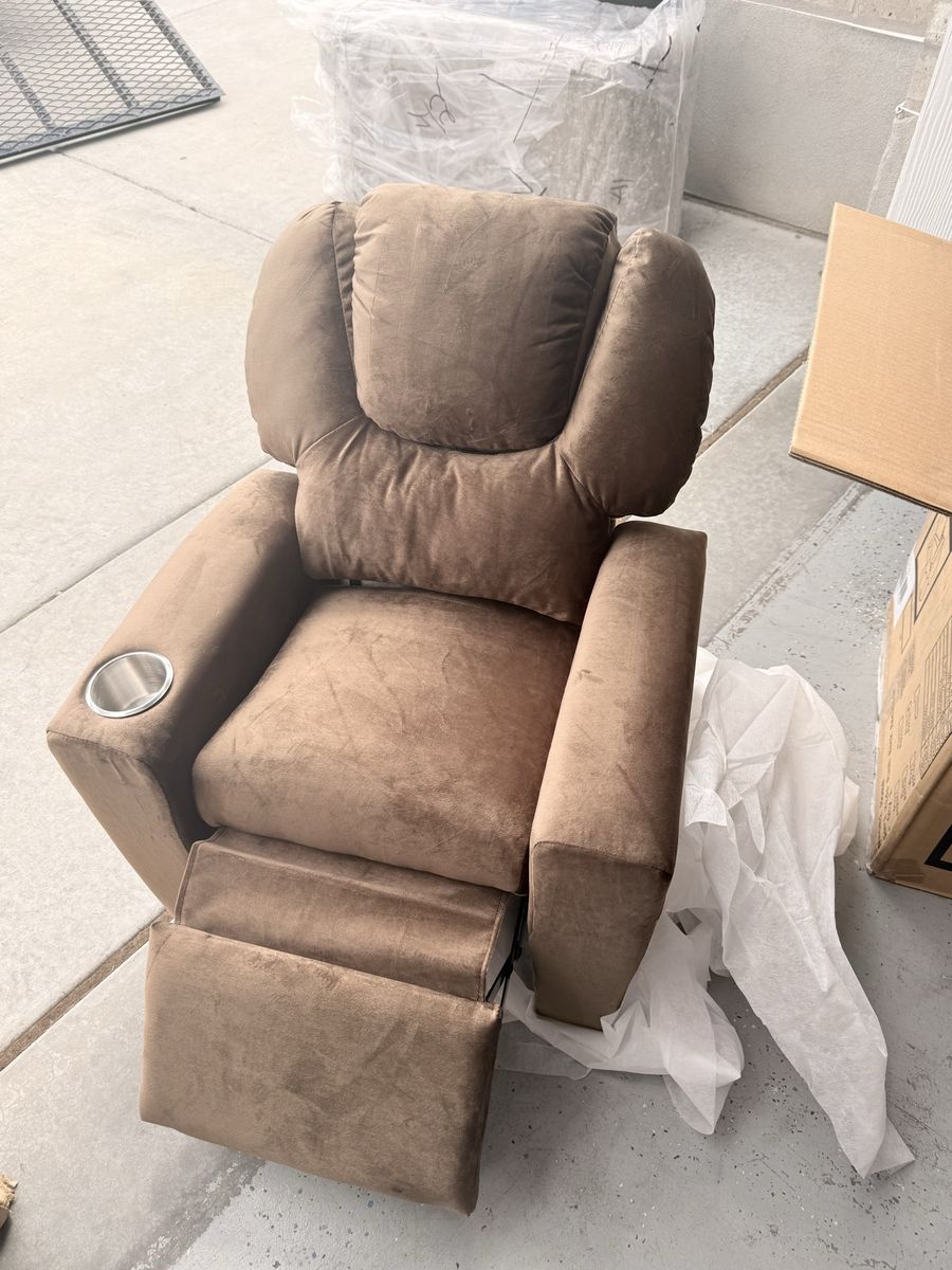 Kids Recliner Chair with Cup Holders & Footrest – Brown | New