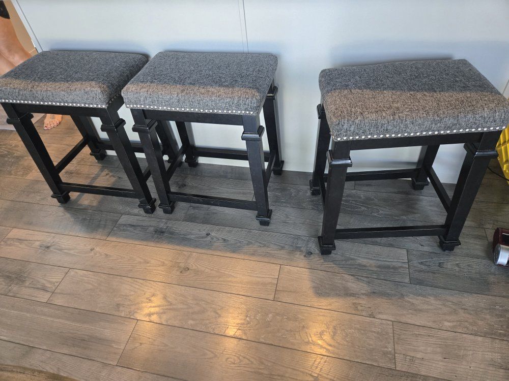 bar stools