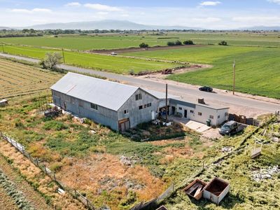 Warehouse-Type Building 6300sf