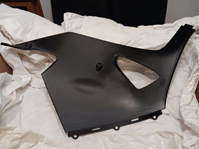 NEW IN BOX KAWASAKI ZX-14R, OEM LOWER COWL EBONY RIGHT,
