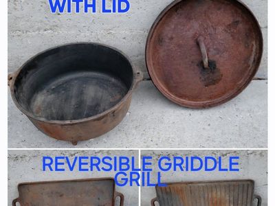 **VINTAGE CAST IRON COOKWARE BUNDLE**