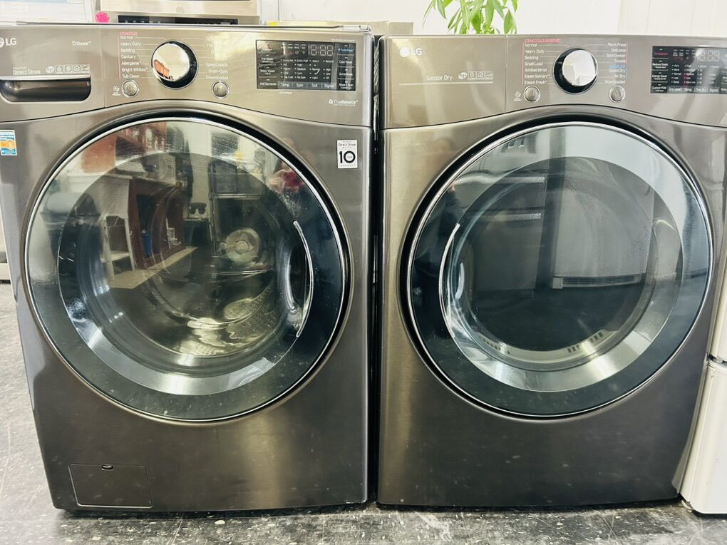 Lg Steam Electric Front Load Set With Stacking Kit