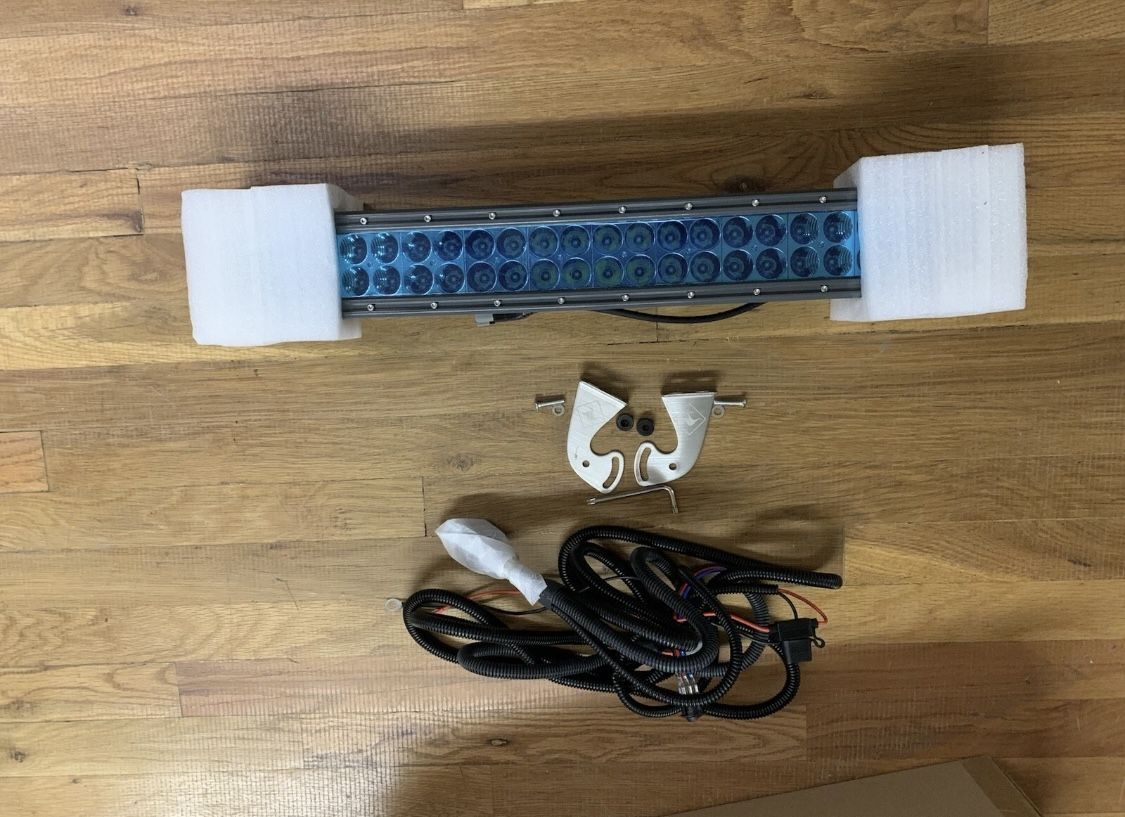 Main image 6
