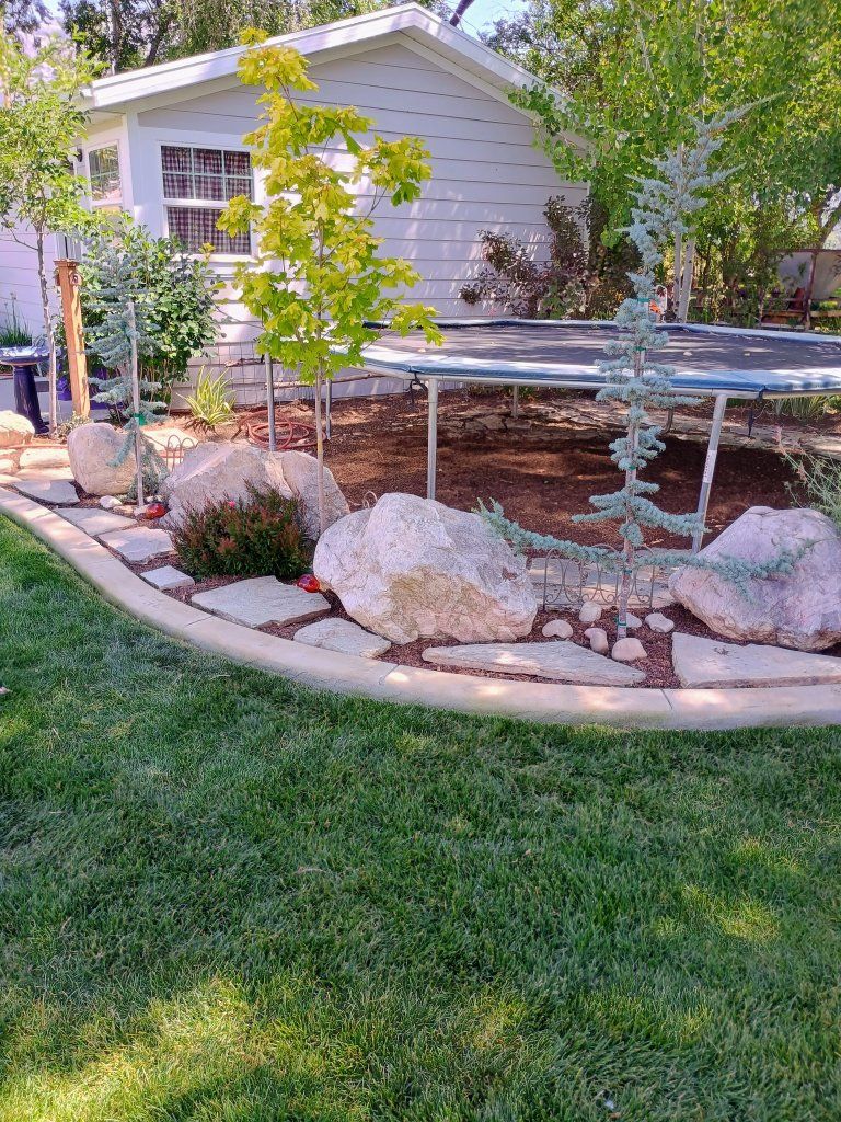 Main image 6