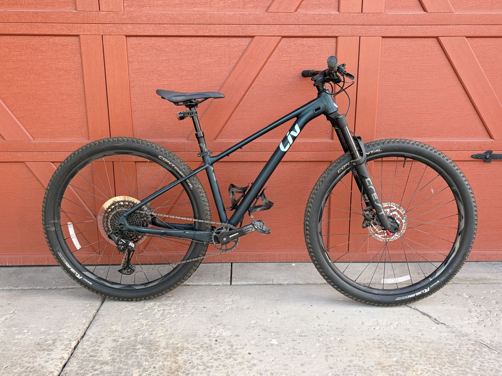 2023 Liv Lurra 1 Women's Mountain Bike, Small, Excellant Condition