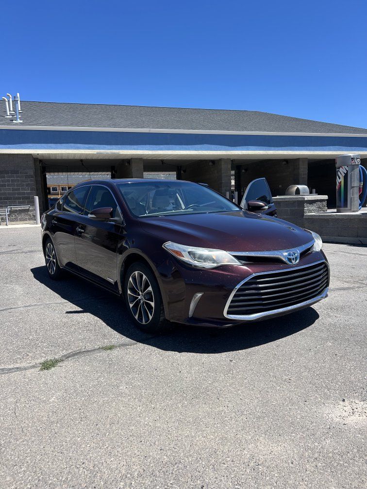 2016 Toyota Avalon Hybrid XLE