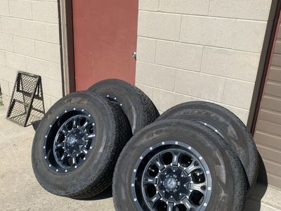 Fuel d517 18x9 -12 wheels 6x139.7 6x5.5 with 255/70r18 tires