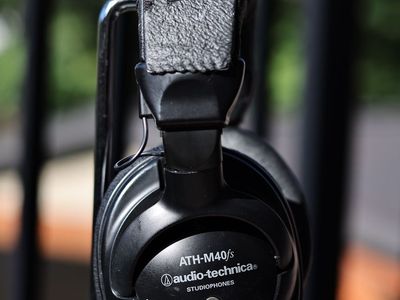 Audio Technica ATH-M40fs headphones (#1)