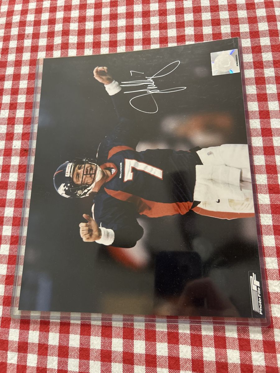 Autographed John Elway Denver Broncos Photo File 8x10 NFL Hand Signed Certified Auto W/COA Picture with Hologram