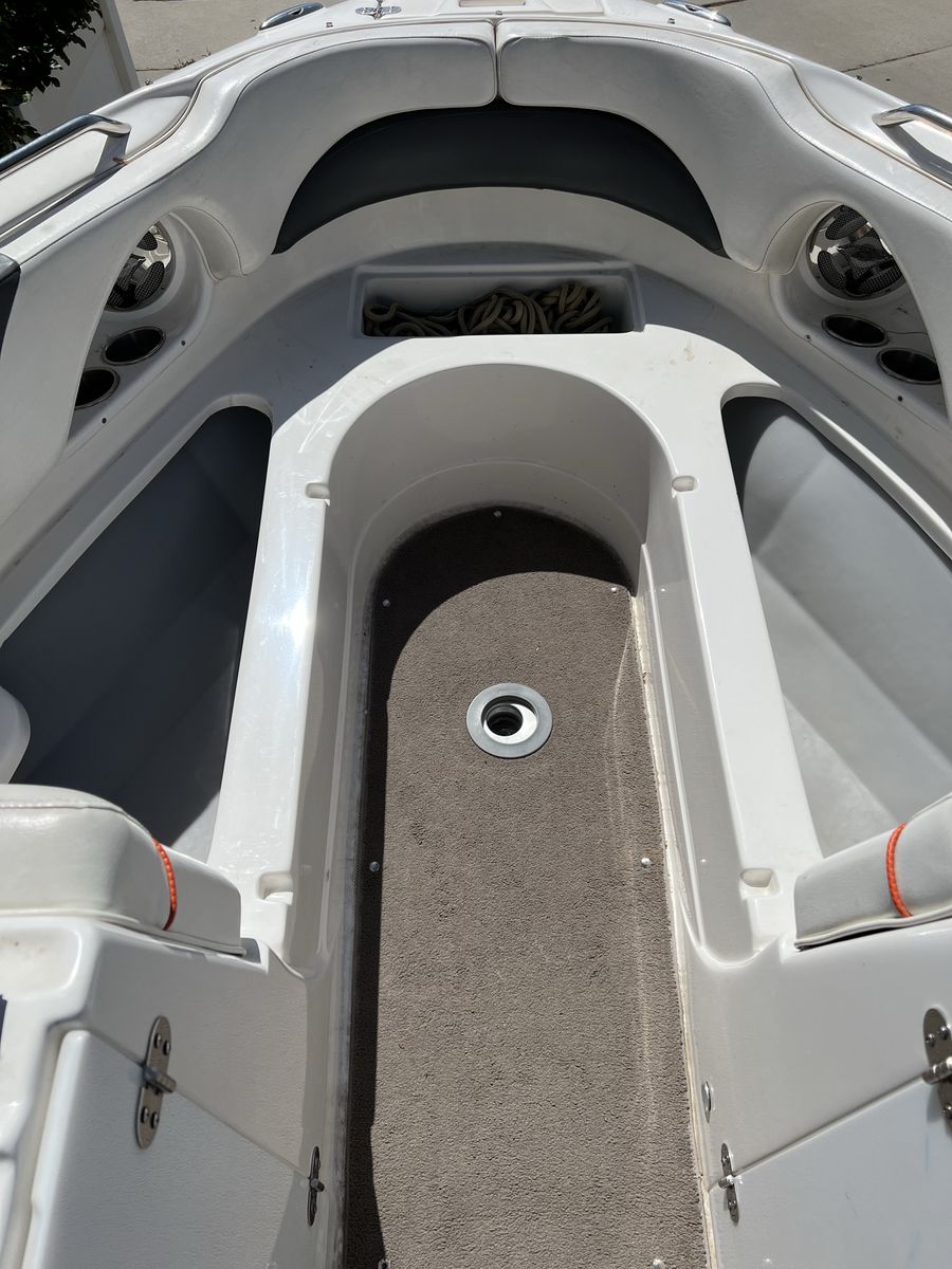 Main image 3