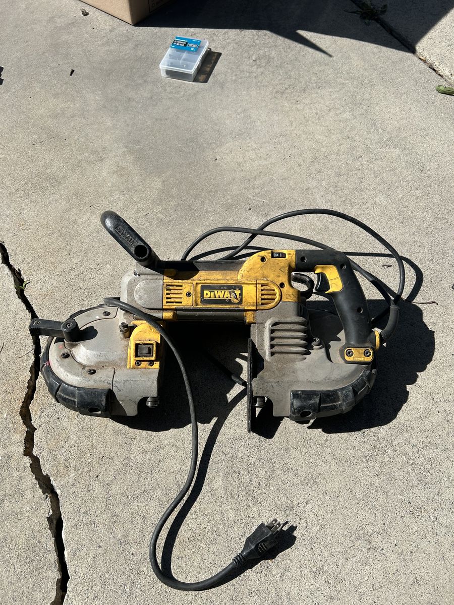 Dewalt saw