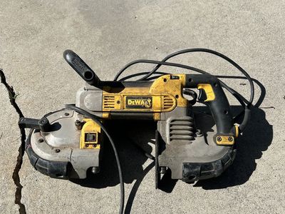 Dewalt saw