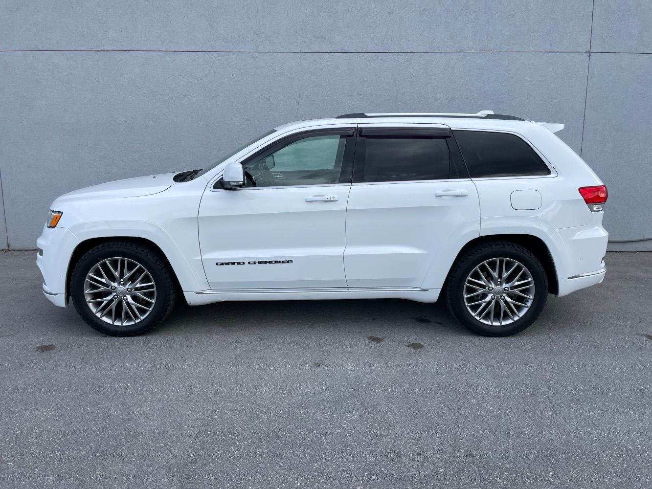 2018 Jeep Grand Cherokee Summit