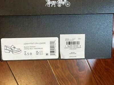 COACH Womens loafers size 6