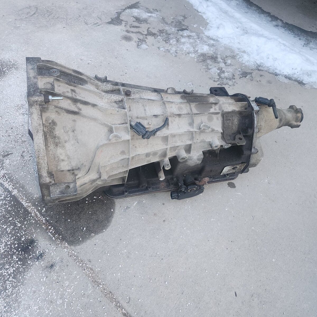 transmission out of 2000 E350 with v10