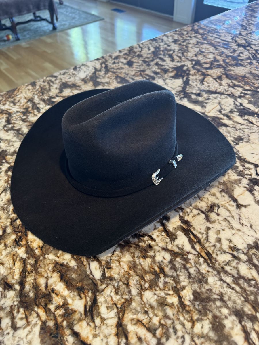 Classic Black wool Cowboy Hat with Silver Buckle - Size 7 1/4